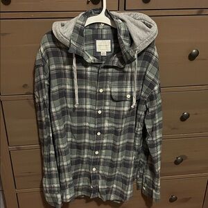 American Eagle Outfitters Green Plaid Flannel Shirt